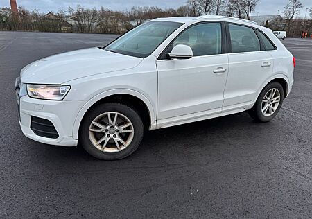 Audi Q3 2.0 150PS sport 70451
