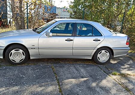 Mercedes-Benz C 180 CLASSIC Classic