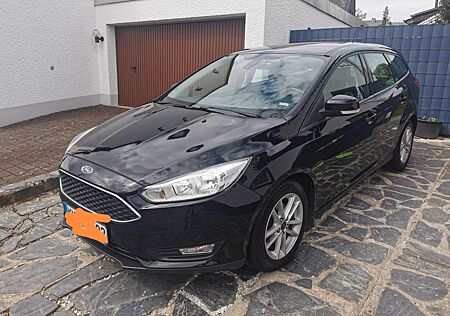 Ford Focus 1,0 EcoBoost 92kW Business Turnier Bus...