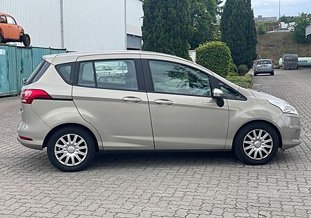 Ford B-Max Titanium