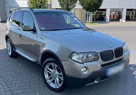 BMW X3 3.0sd - Sportpaket Panorama Individual Voll