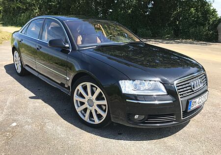 Audi A8 4.2 TDI tiptronic quattro -