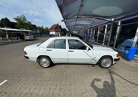 Mercedes-Benz 190 Mercedes W201 2,5 Turbo mit H Zulassung u. Klima
