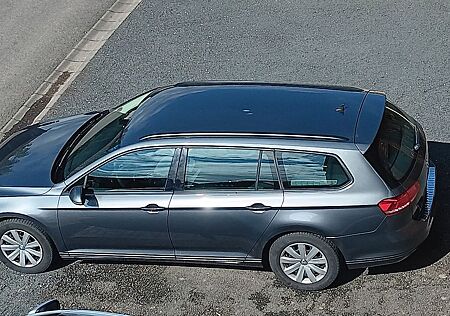 VW Passat Variant Volkswagen 1.6 TDI Trendline Variant Tre...