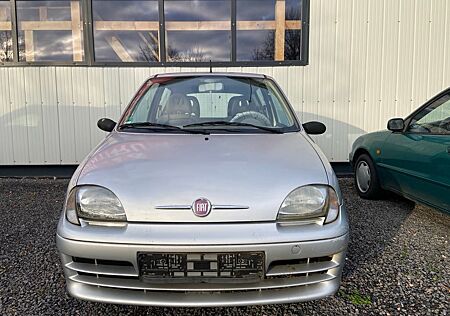 Fiat 600 , 1. Hand, BJ. 2009