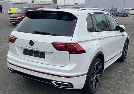VW Tiguan Volkswagen 1.5 TSI OPF DSG R-Line R-Line