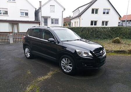 VW Tiguan Volkswagen 1.4 TSI BlueMotion Tech Sport & Style...