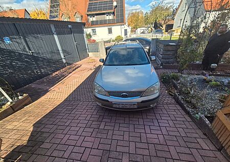 Ford Mondeo 1,8 Klimaautomatik, AHK,8-fach Bereifung