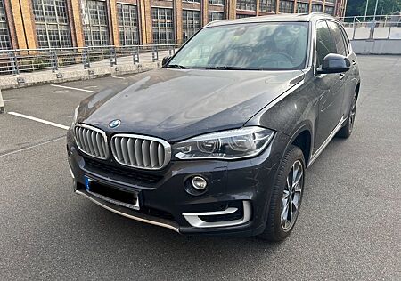 BMW X5 xDrive40d individuell/Pano/AHK/Xenon/Navi/