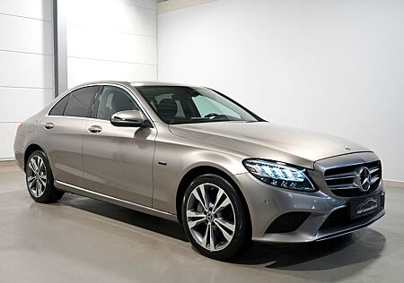 Mercedes-Benz C 300 de Lim. Avantgarde *HUD*KAMERA*LED*1.HD