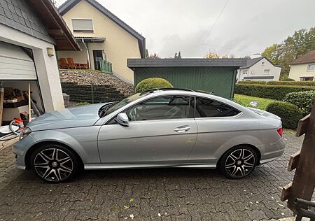 Mercedes-Benz C 250 Sport Coupé (AMG plus Ausstattung)