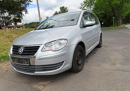 VW Touran Volkswagen Trendline 7 sitzer