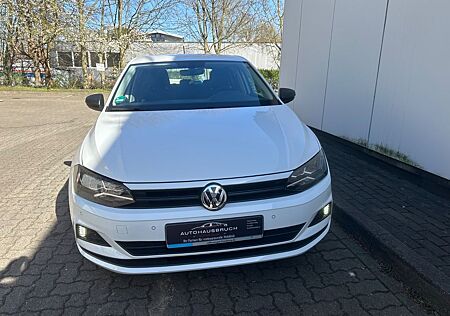 VW Polo Volkswagen VI Trendline*NAVI*KLIMA*STZHEZG*TEM*UVM*