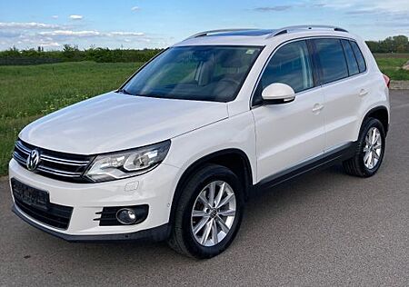VW Tiguan Volkswagen 2.0 TSI 4MOTION Tiptronic Sport & Sty...