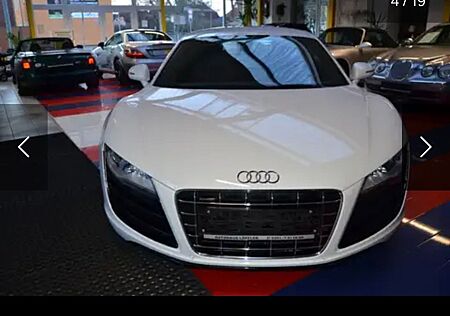 Audi R8 V10 Coupe 5.2 FSI quattro/Capristo/Matrix