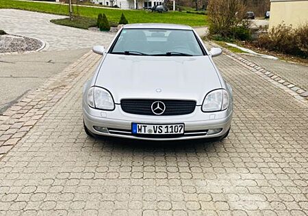 Mercedes-Benz SLK 200