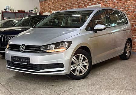 VW Touran Volkswagen 1.2TSI Navi-AHK-PDC-Klimaaut-7 Sitze-BC