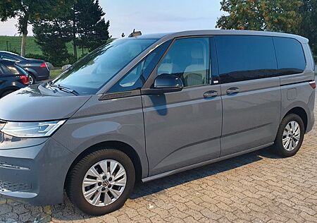 VW T7 Multivan Volkswagen 1,5 DSG - Matrix Pano Head UP ACC