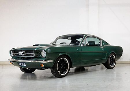 Ford Mustang Fastback Restomod - Performance