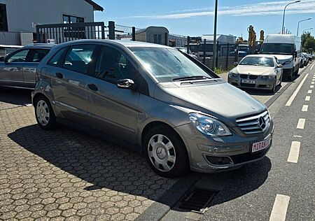 Mercedes-Benz B 200 /NAVI/AUTOMATIK