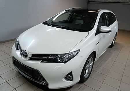 Toyota Auris Touring Sports Hybrid Executive