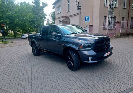 Dodge RAM 1500 offroad HEMI 5.7 CREW CAB 5,7 4x4