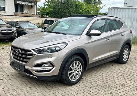 Hyundai Tucson Premium 4WD Aut. Navi Leder RfKamera Pano