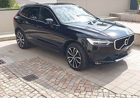 Volvo XC 60 XC60 B4 AWD Momentum Pro Geartronic Momentum Pro