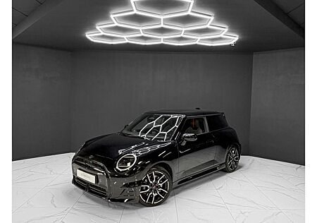 Mini Cooper SE Trim JCW Pack XL / HARMAN K / PANO / H