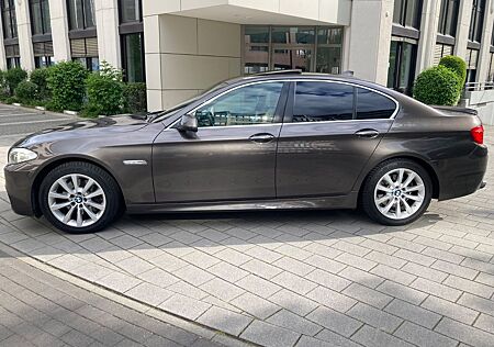 BMW 530d EXTRA VOLL / SOFT CLOSE / HEAD UP / TOP