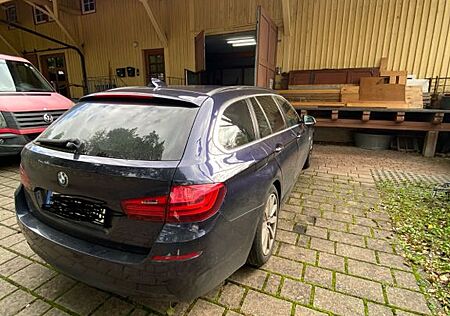 BMW 520d xDrive Touring A -