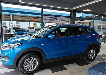 Hyundai Tucson blue Classic 2WD