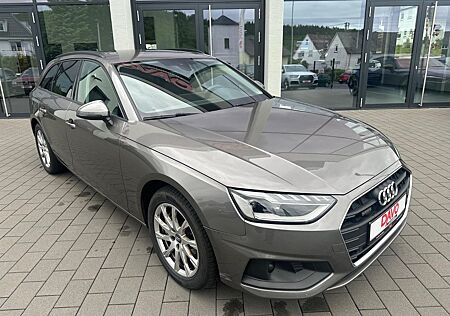 Audi A4 Avant 40 TDI quattro sport/Matrix