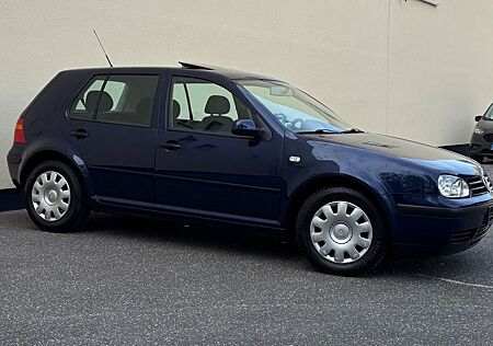 VW Golf Volkswagen 1.4 Special Schiebedach Tüv bis 03/27 Zahnr