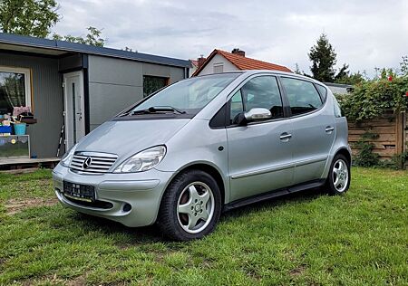 Mercedes-Benz A 160 CLASSIC Klima Alufelg Radio/CD Leder