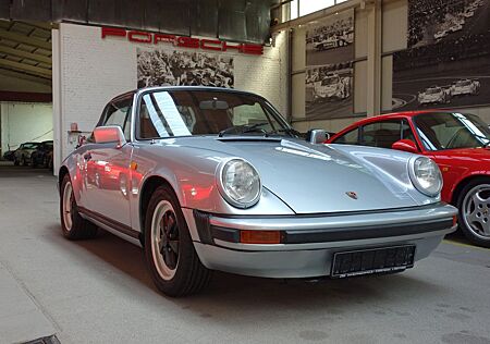 Porsche 911 Urmodell 911 3,0 SC Targa Restaurationsobjekt