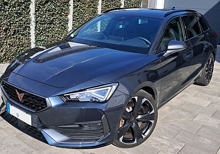 Cupra Leon ST VZ Leder PANO AHK BREMBO + GARANTIE