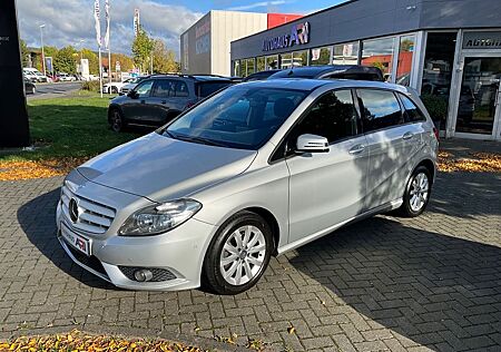 Mercedes-Benz B 180 *Navigation*PDC*