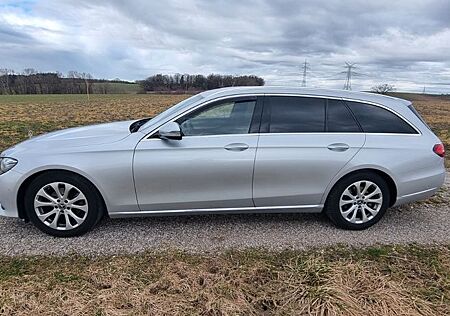 Mercedes-Benz E 200 d T Autom. -