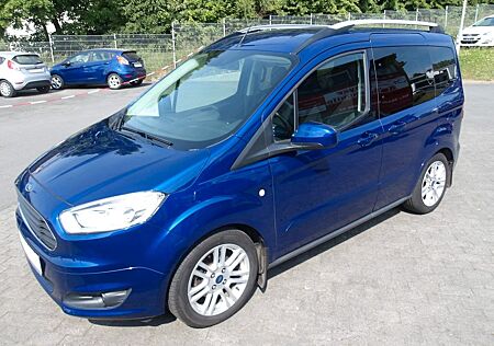 Ford Tourneo Courier Titanium AHK PDC Tempo Alu