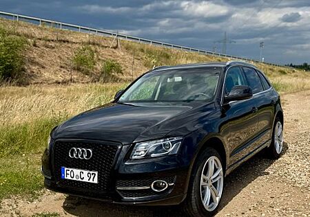 Audi Q5 2.0 TFSI S tronic quattro -