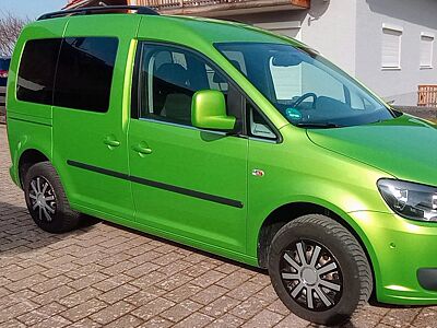 Volkswagen Caddy 1,2 TSI 105PS Comfortline LED AHK DAB+ SHZ
