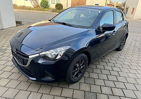 Mazda 2 Lim. Center-Line