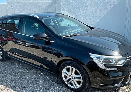Renault Megane IV Euro6 Diesel 3,7l/100km AHK nur 110tkm
