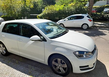 VW Golf Volkswagen 1.2 TSI DSG Comfortline Modeljahr 2014