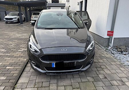 Ford S-Max 2,0 TDCi 132kW ST-Line Standheizung