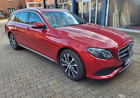 Mercedes-Benz E 300 de T Autom. -