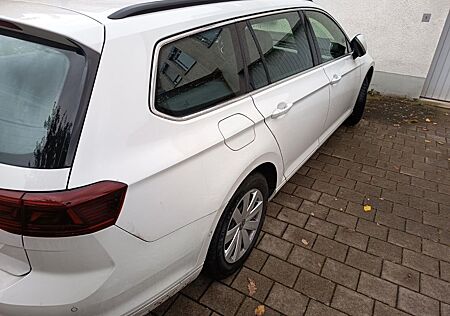VW Passat Variant gebraucht kaufen VW Passat Variant Volkswagen 2.0 TDI SCR 140kW DSG Busines...