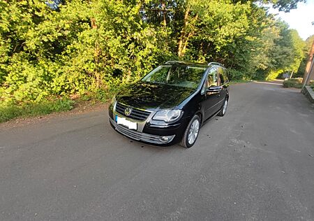VW Touran Volkswagen 2.0 TDI DSG Freestyle 7-Sitzer