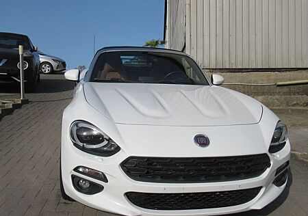 Fiat 124 Spider Lusso- Navi-BOSE-Kamera-SHZ-2.Hand
